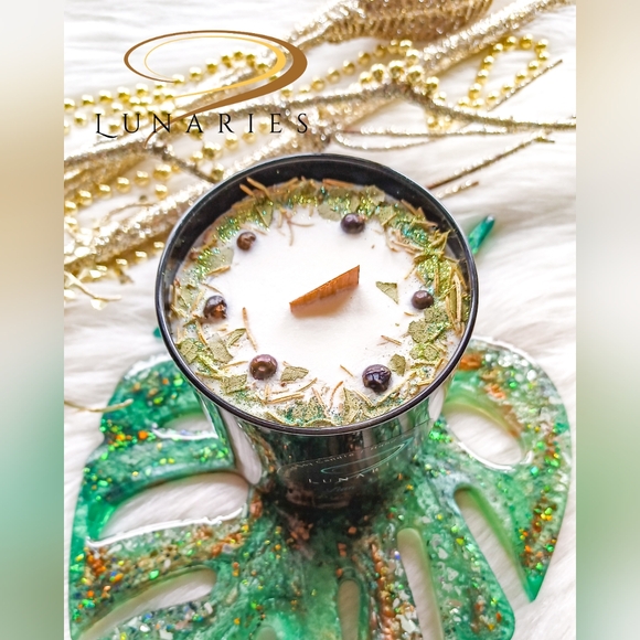 Little Forest Soy Wax Candle with Wood Wick and Botanicals - Picture 3 of 9